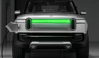 Rivian R1S - charging