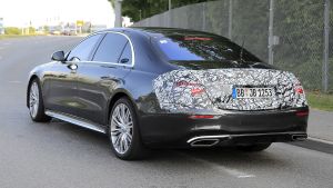 Mercedes%20S-Class%20spyshots-6.jpg