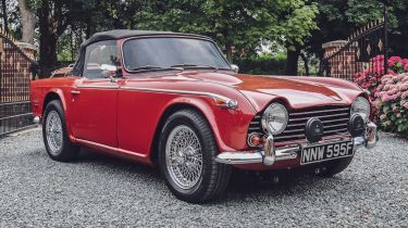 Triumph TR5 front red