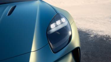 Aston Martin Vantage Roadster lights