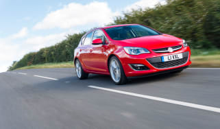 Vauxhall Astra SRi in motion