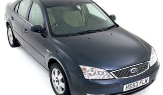 Front view of Ford Mondeo