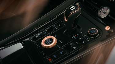 Bentley Batur &#039;The Black Rose&#039; - centre console