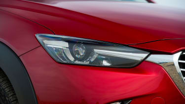Mazda CX-3 - headlight