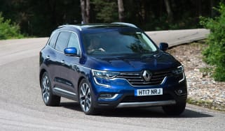 Renault Koleos - front cornering