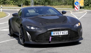 Aston Martin Vantage V12 - front