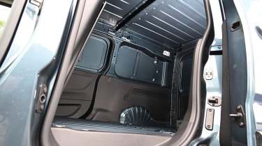 Fiat e-Doblo - cargo bay (side)