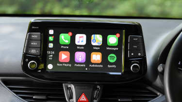 Hyundai i30 Fastback infotainment