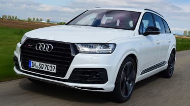 Audi SQ7 - front white