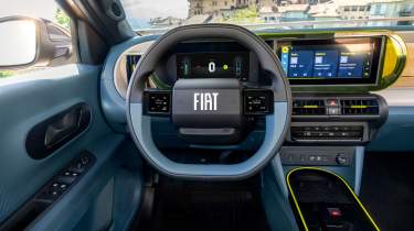 `Fiat Grande Panda Hybrid La Prima - dash