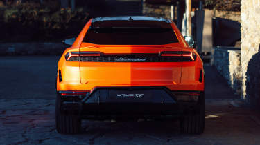 Lamborghini Urus SE - full rear