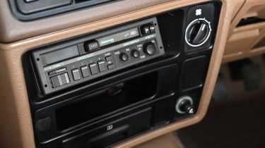 Ford Sierra - radio