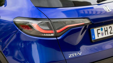 Honda ZR-V - rear light