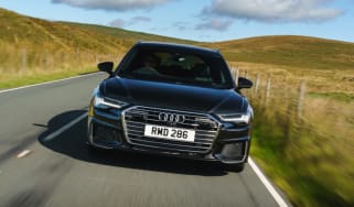 Audi A6 Avant - front