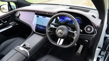 Mercedes EQE SUV - dashboard