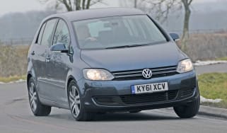 Volkswagen Golf Plus front cornering