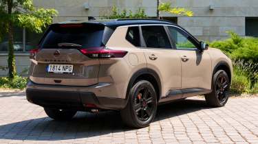 Nissan X-Trail - rear static