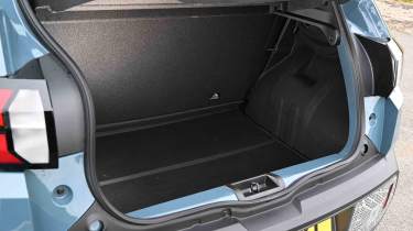 Dacia Spring - boot