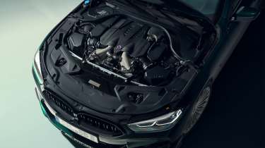 Alpina B8 GT - open bonnet