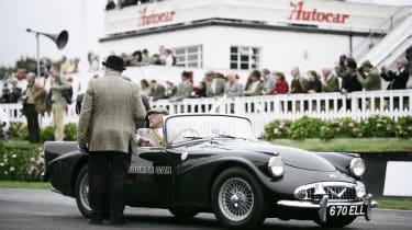 Daimler Dart front quarter