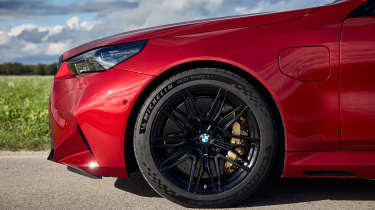 BMW M5 Touring - wheel