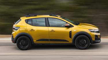 New Dacia Sandero Stepway - side profile