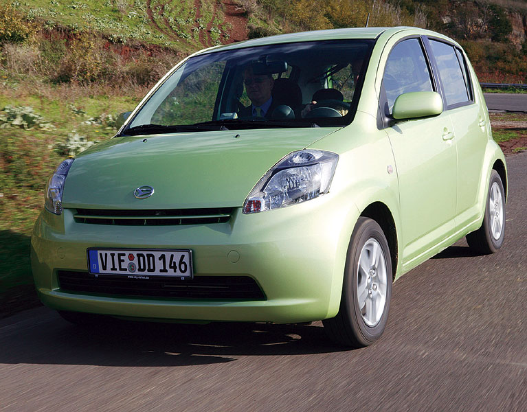 Toyota sirion daihatsu