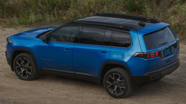 New Jeep Cherokee - blue rear overhead