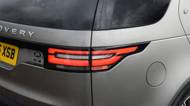 Land Rover Discovery - rear light details