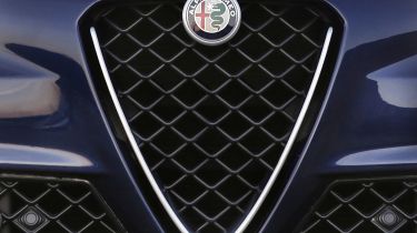 Alfa romeo grille