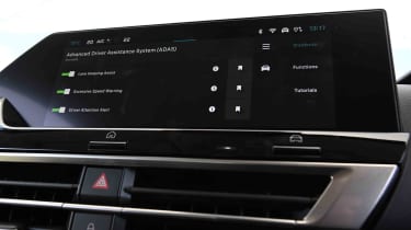 Citroen e-C4 - driving assistance screen
