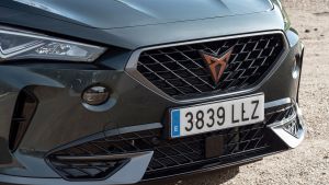 Cupra Formentor e-Hybrid - grille