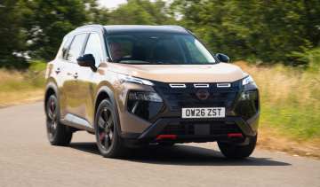 Nissan X-Trail - front cornering