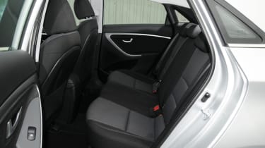 Hyundai i30 1.6 CRDi Style Nav rear seats