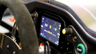 Ariel Atom 4RR - driver display