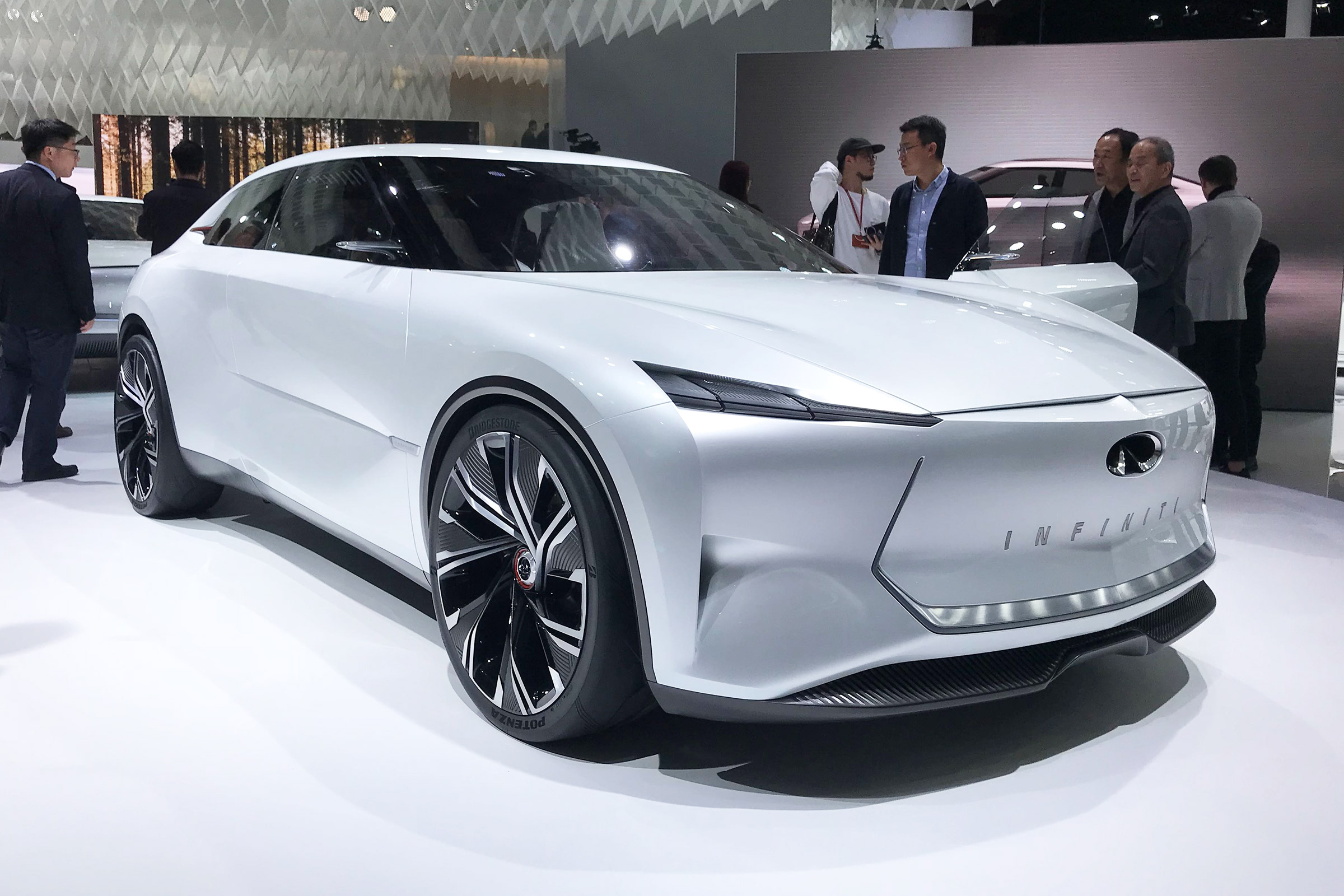 New Infiniti Qs Inspiration concept previews future 