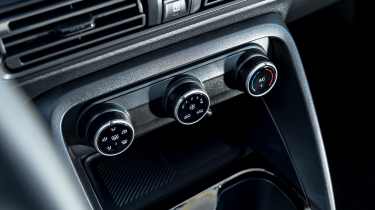 Citroen e-C3 - climate control dials