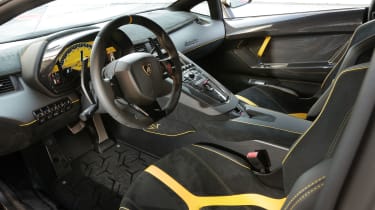 Lamborghini Aventador SV 2015 - interior