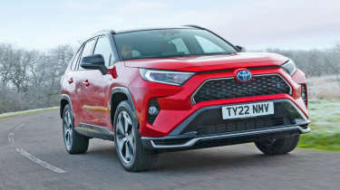 Toyota RAV4 - front 3/4