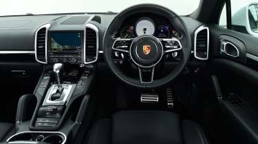 Porsche Cayenne - dashboard