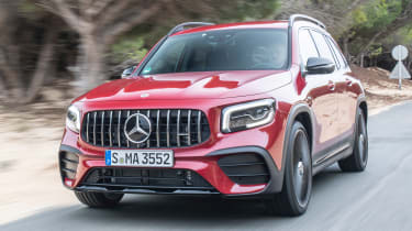 Mercedes-AMG GLB 35 - front tracking