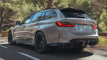 BMW M3 Touring - rear action