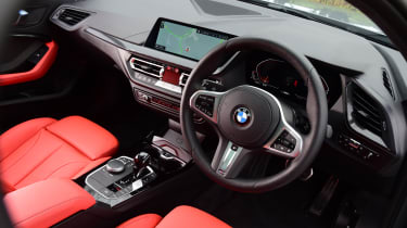 BMW 118i - interior (driver&#039;s door view)