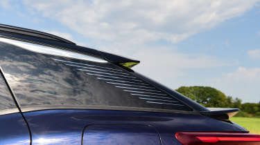 Citroen C5 X - rear roofline