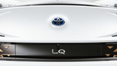 Toyota LQ concept - badge