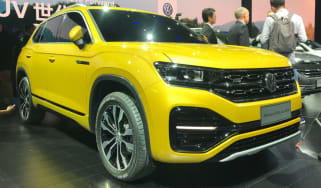 Volkswagen Advanced SUV front