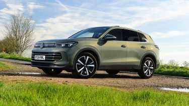 Volkswagen Tiguan - front corner static