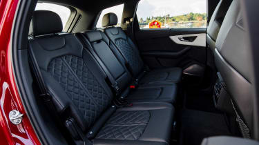 Audi Q7 55 TFSI - rear seats
