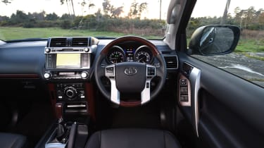Land Rover Defender vs Toyota Land Cruiser - Toyota dashboard