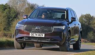 Volvo XC90 - front cornering